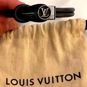 Louis Vuitton Loop It Bracelet